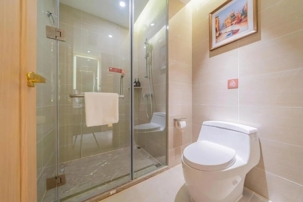 Vienna Hotel Chongqing West Station Square