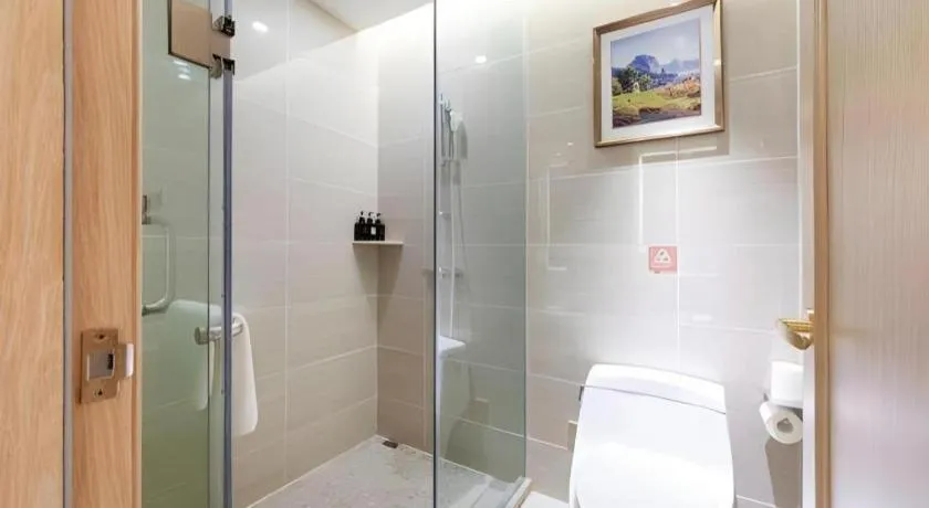 Vienna Hotel Chongqing West Station Square