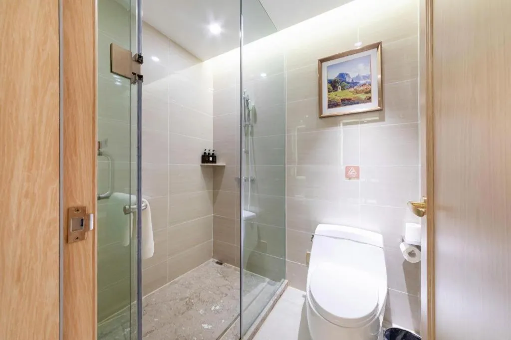 Vienna Hotel Chongqing West Station Square