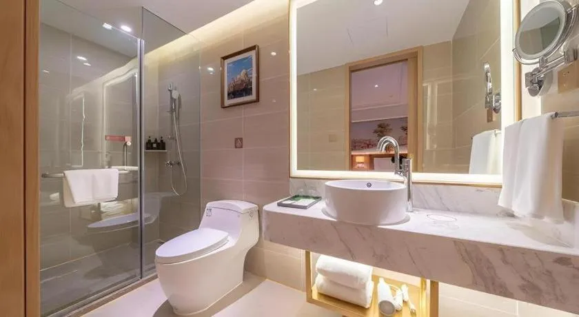 Vienna Hotel Chongqing West Station Square