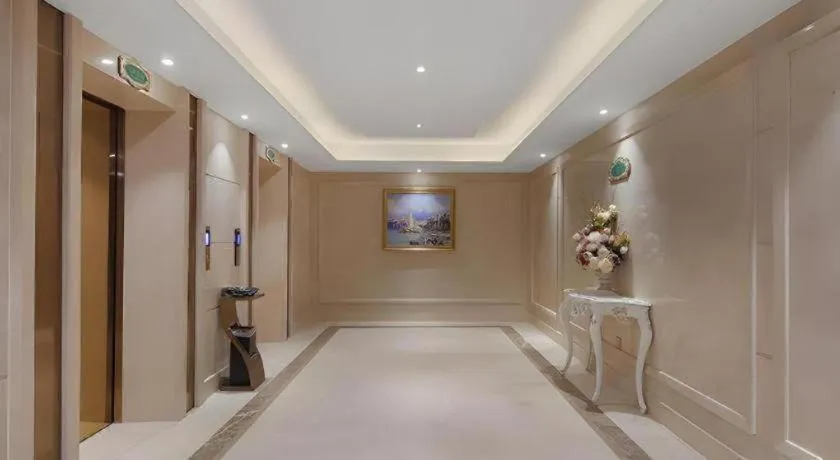 Vienna Hotel Jinjiang Bus Passenger Station