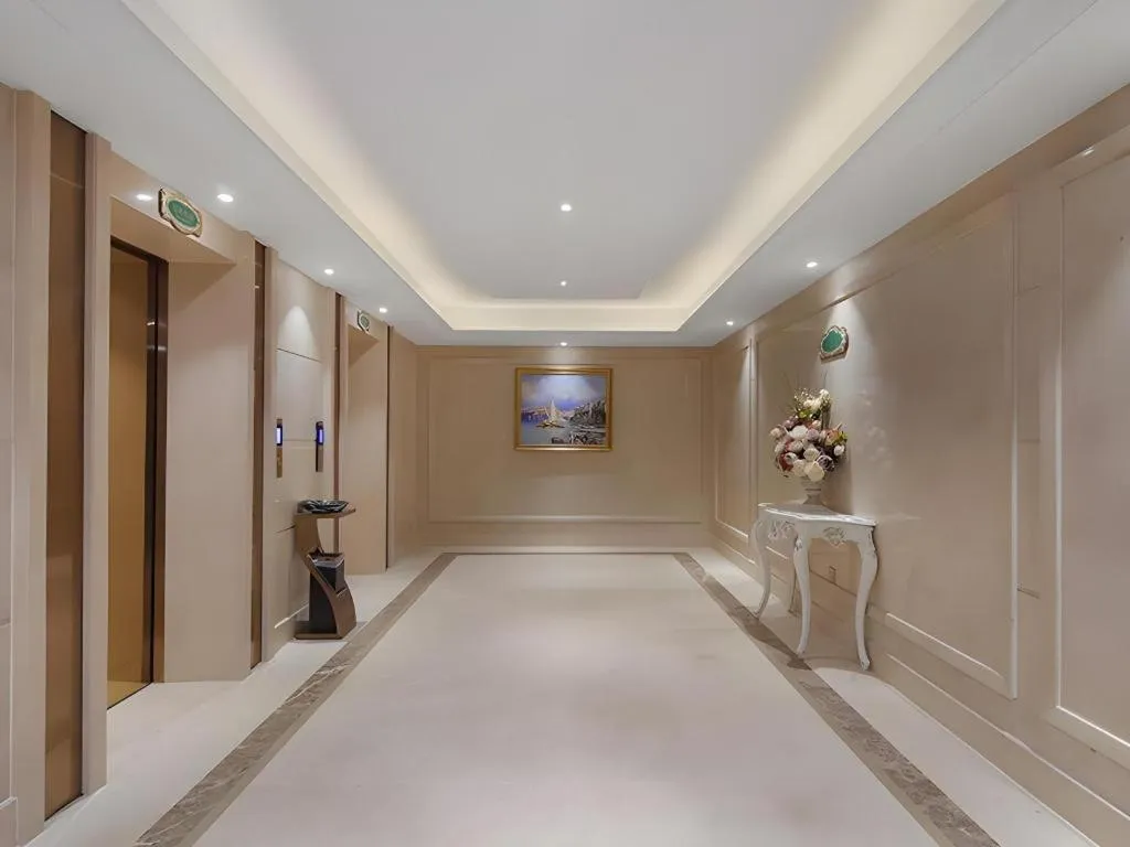 Vienna Hotel Jinjiang Bus Passenger Station