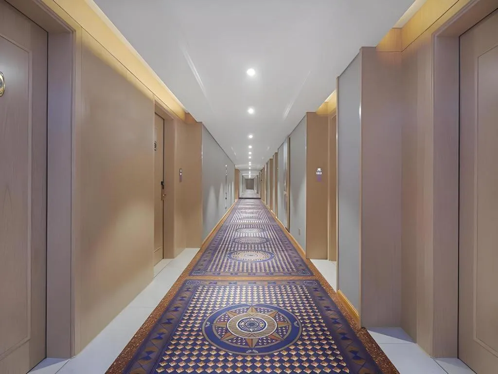 Vienna Hotel Jinjiang Bus Passenger Station