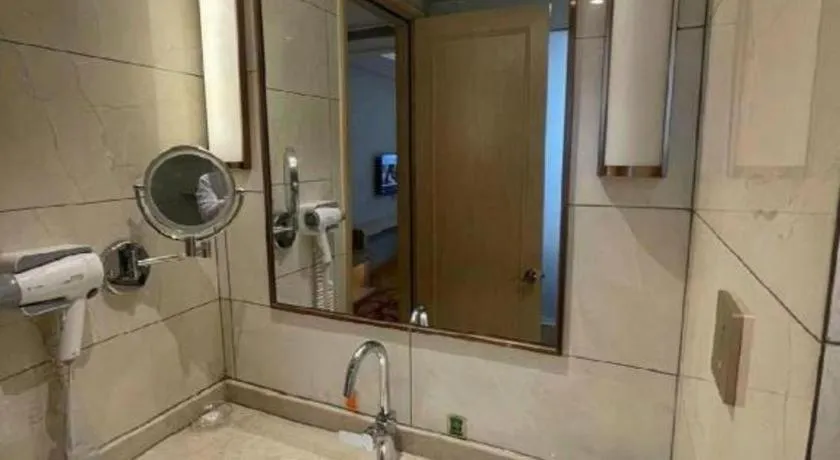 Vienna Hotel Jinjiang Bus Passenger Station