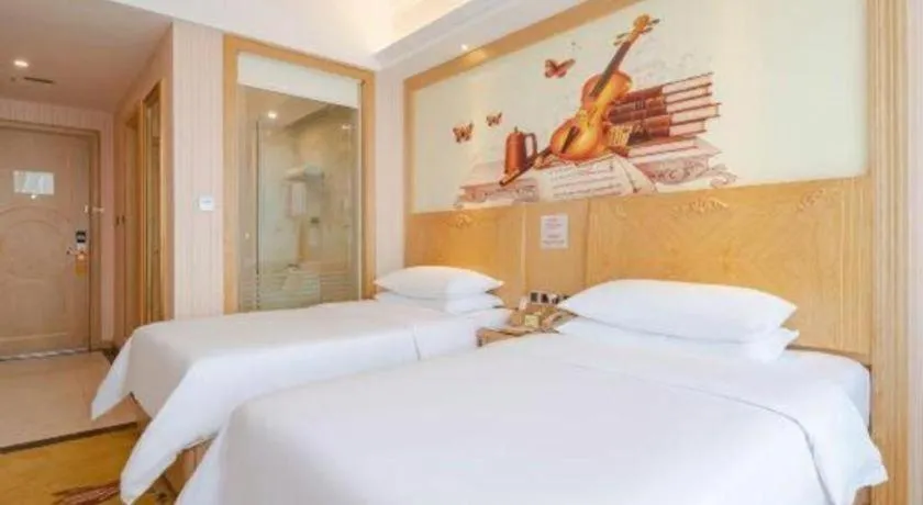 Bed in Vienna Hotel Chengdu North Railway Station North Square Wukuaishi Metro Station