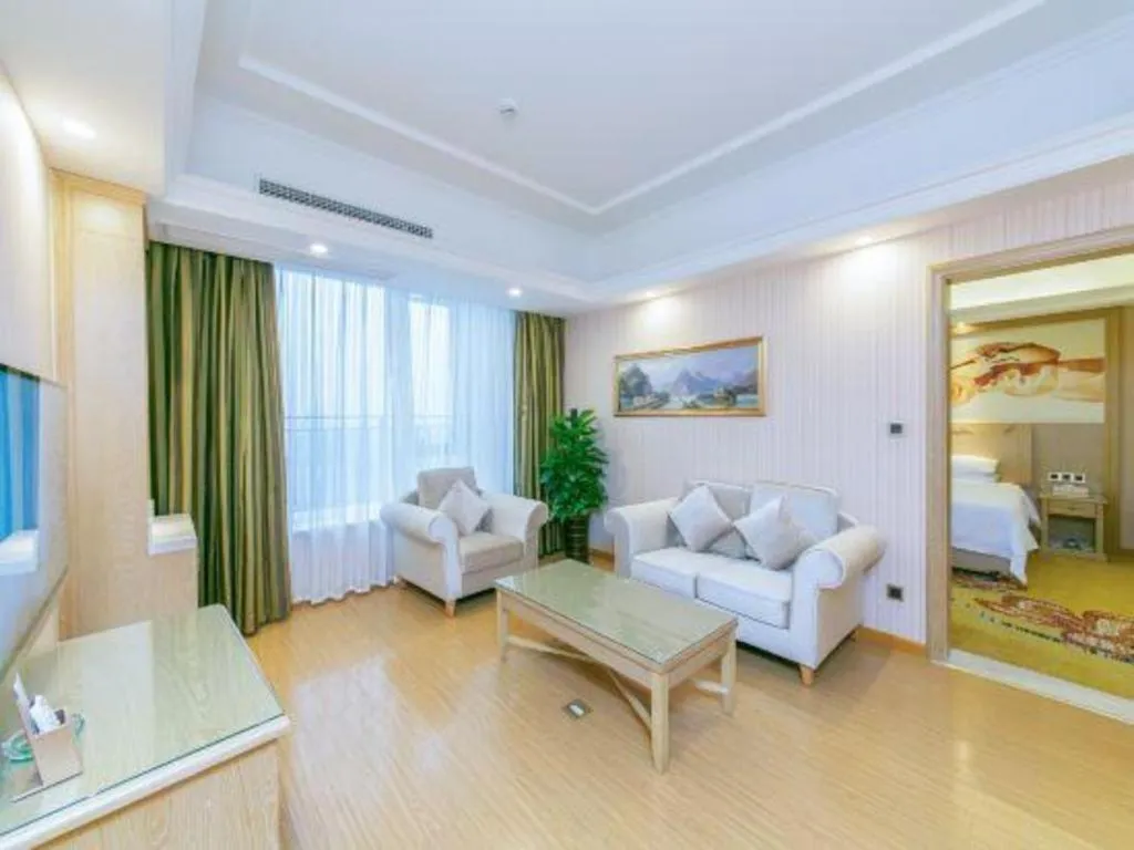 Vienna Hotel Chengdu North Railway Station North Square Wukuaishi Metro Station