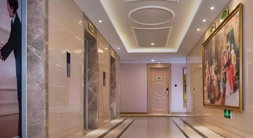 Vienna Hotel Chengdu North Railway Station North Square Wukuaishi Metro Station