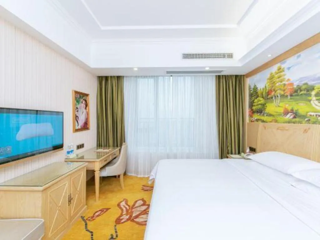 Bed in Vienna Hotel Chengdu North Railway Station North Square Wukuaishi Metro Station