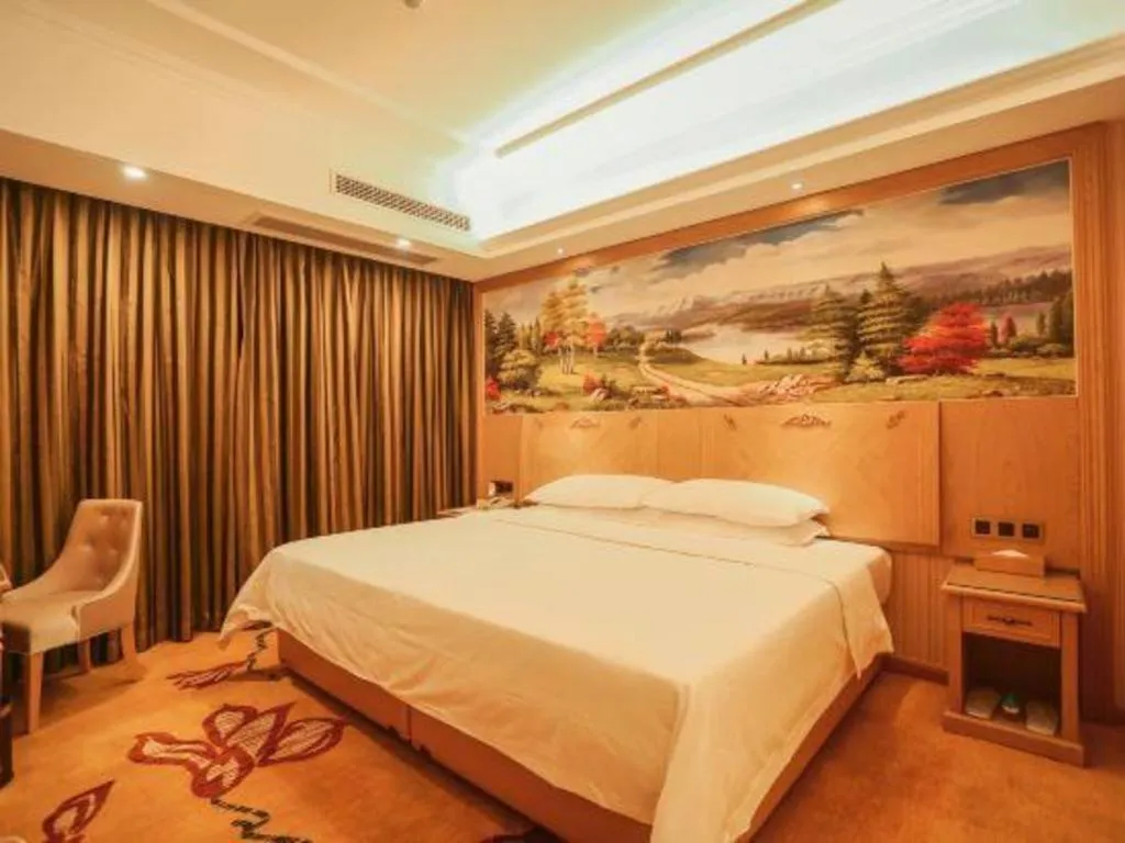 Bed in Vienna Hotel Chengdu North Railway Station North Square Wukuaishi Metro Station