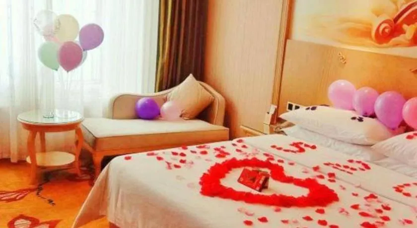 Bed in Vienna Hotel Chengdu North Railway Station North Square Wukuaishi Metro Station