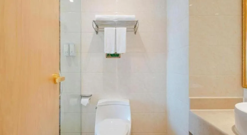 Vienna Hotel Chengdu North Railway Station North Square Wukuaishi Metro Station