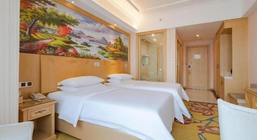 Bed in Vienna Hotel Chengdu North Railway Station North Square Wukuaishi Metro Station