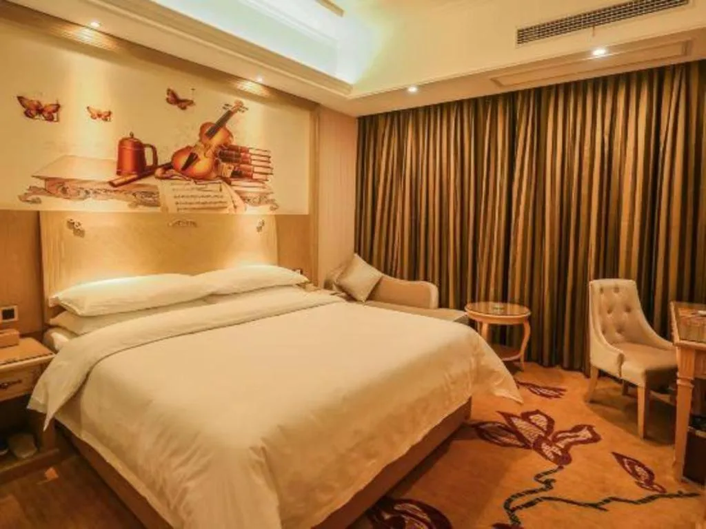 Bed in Vienna Hotel Chengdu North Railway Station North Square Wukuaishi Metro Station