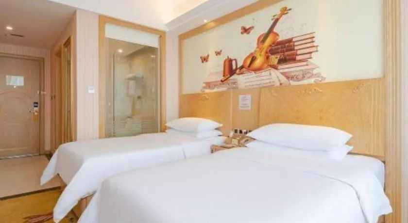 Bed in Vienna Hotel Chengdu North Railway Station North Square Wukuaishi Metro Station