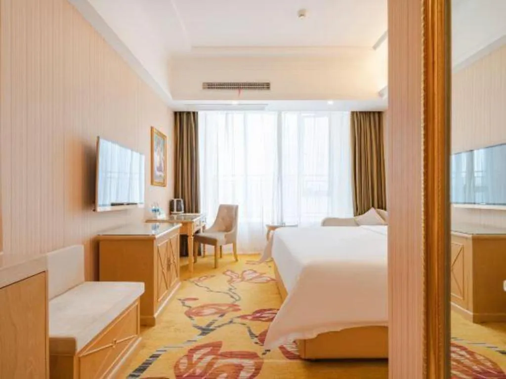 Bed in Vienna Hotel Chengdu North Railway Station North Square Wukuaishi Metro Station