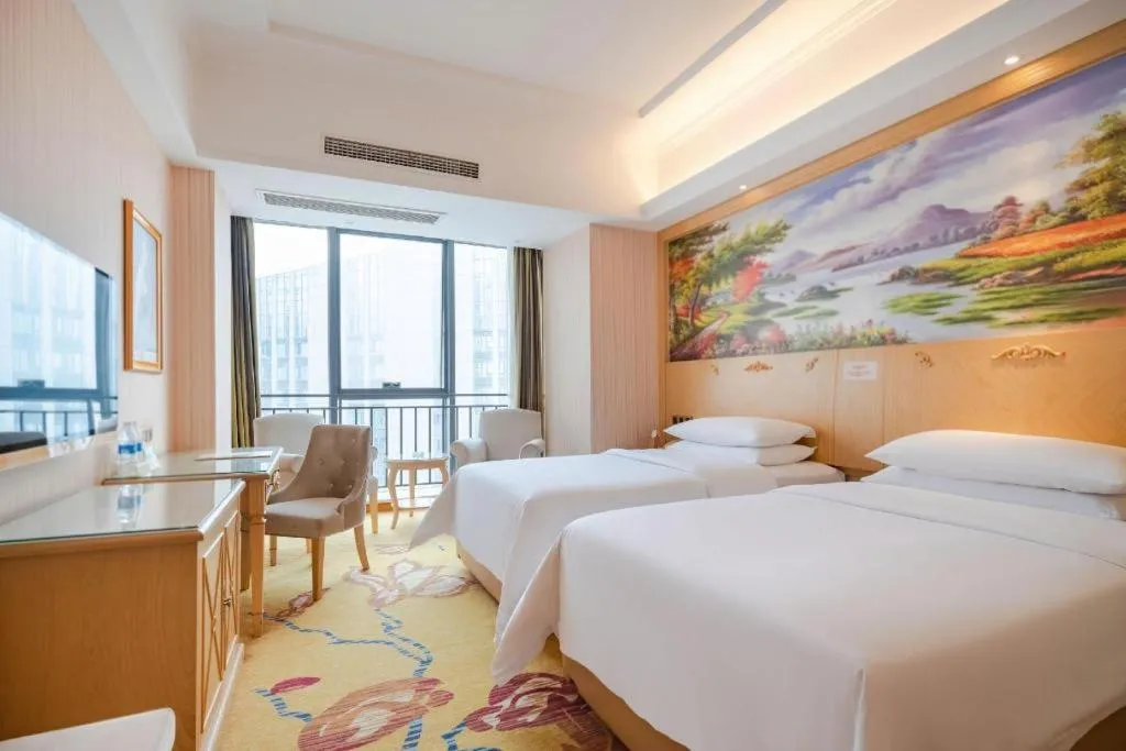 Bed in Vienna Hotel Chengdu North Railway Station North Square Wukuaishi Metro Station