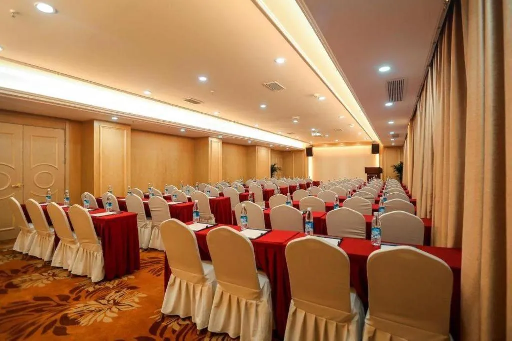 Vienna Hotel Chengdu North Railway Station North Square Wukuaishi Metro Station