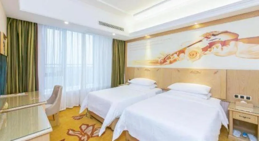 Bed in Vienna Hotel Chengdu North Railway Station North Square Wukuaishi Metro Station