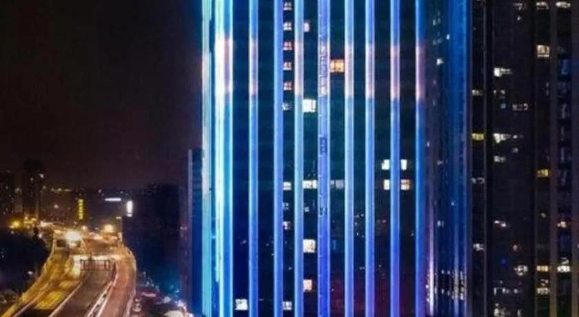 Vienna Hotel Chengdu North Railway Station North Square Wukuaishi Metro Station