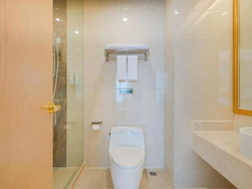 Vienna Hotel Chengdu North Railway Station North Square Wukuaishi Metro Station