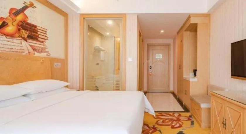 Bed in Vienna Hotel Chengdu North Railway Station North Square Wukuaishi Metro Station