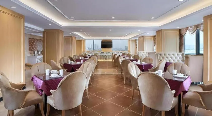 Vienna Hotel Chengdu North Railway Station North Square Wukuaishi Metro Station