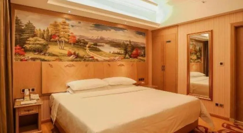 Bed in Vienna Hotel Chengdu North Railway Station North Square Wukuaishi Metro Station