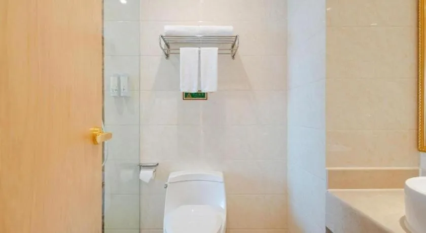 Vienna Hotel Chengdu North Railway Station North Square Wukuaishi Metro Station