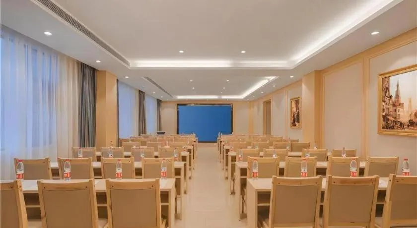 Vienna Hotel Yuxi Hongta Avenue High-Speed Railway Station