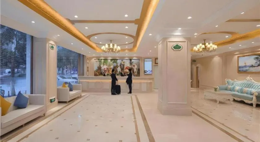 Vienna Hotel Yuxi Hongta Avenue High-Speed Railway Station