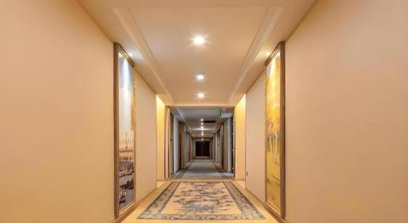 Vienna Hotel Chongqing Shizhu Stadium