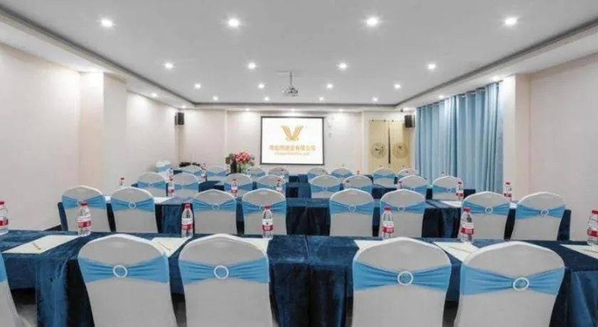 Vienna Hotel Chongqing Shizhu Stadium