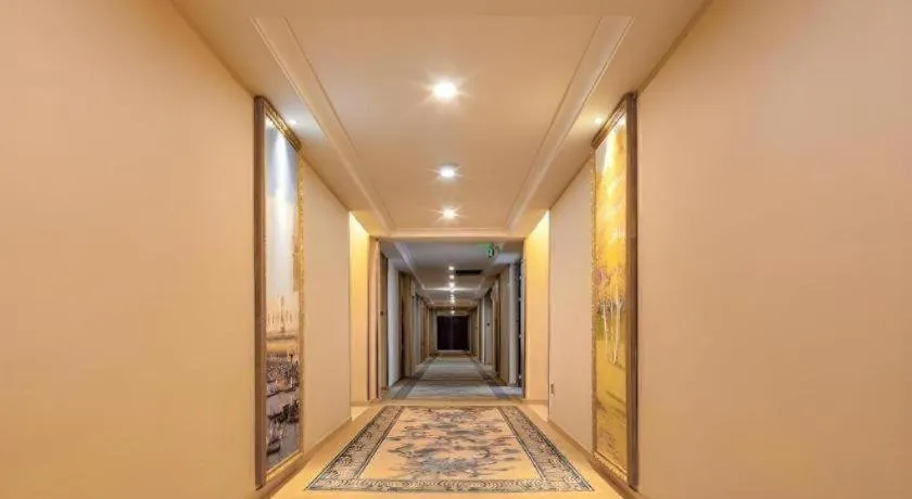 Vienna Hotel Chongqing Shizhu Stadium