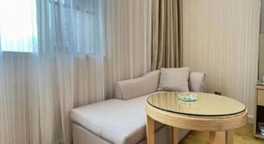 Vienna Hotel Guangdong Huidong Herung Pedestrian Street