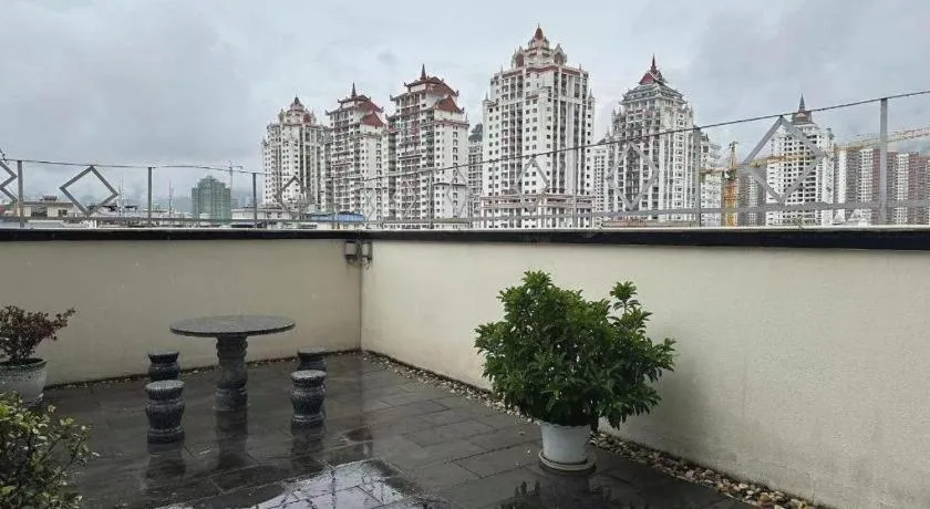 Vienna Hotel Lincang New Asia Pacific Times Square