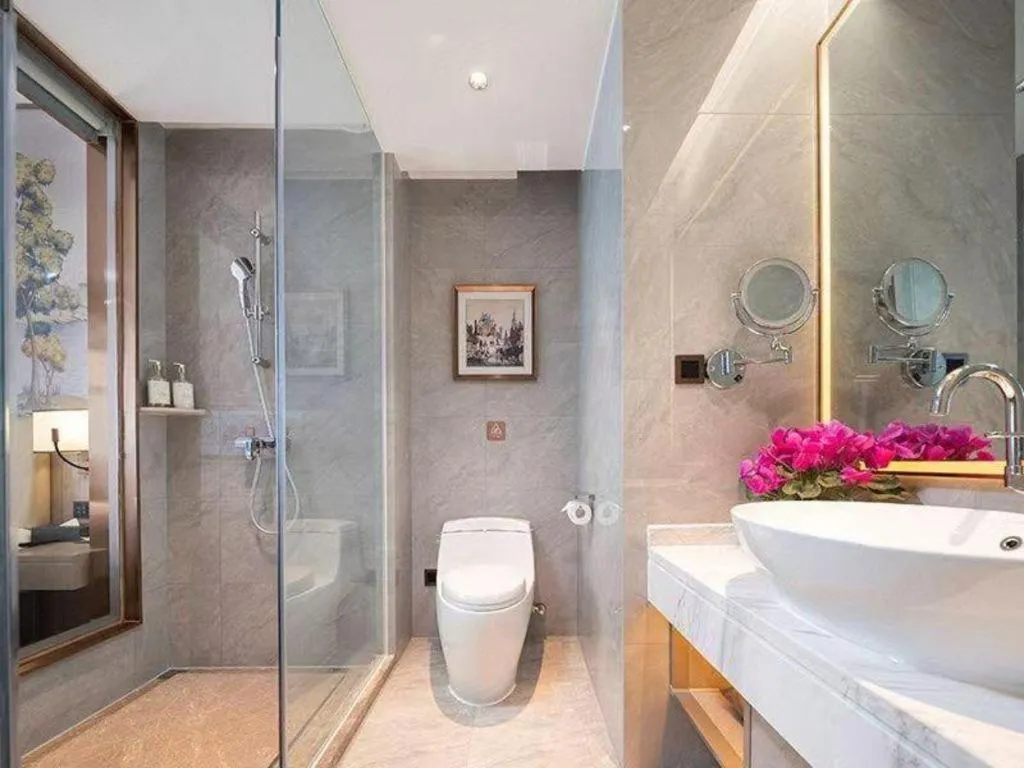 Vienna Hotel Lincang New Asia Pacific Times Square