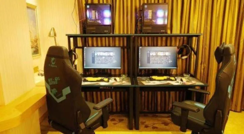 Vienna Hotel Guangxi Zhongshan Central Plaza West High-Speed Railway Station