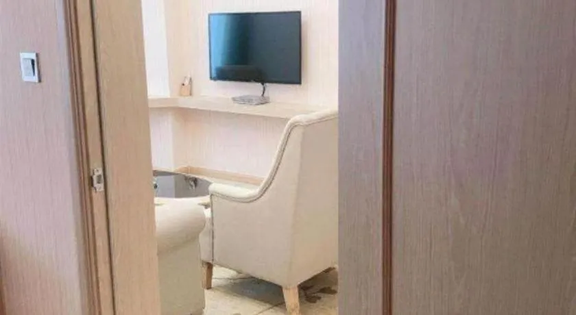 Vienna Hotel Guangxi Zhongshan Central Plaza West High-Speed Railway Station