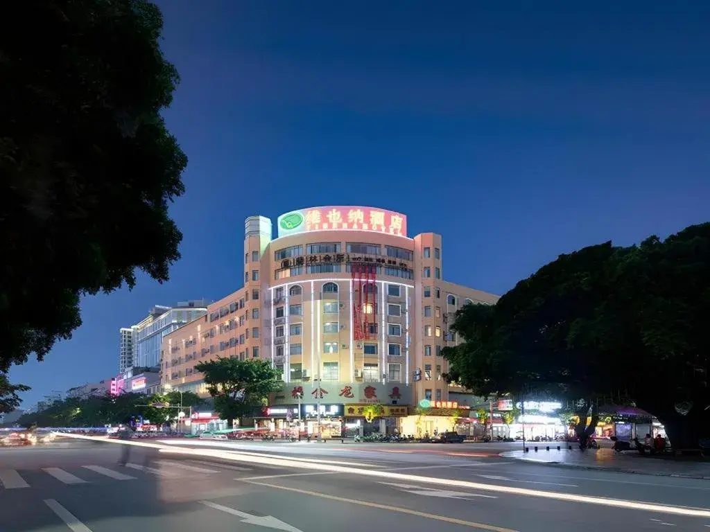 Vienna Hotel Guangxi Zhongshan Central Plaza West High-Speed Railway Station Vienna Hotel Guangxi Zhongshan Central Plaza West High-Speed Railway Station