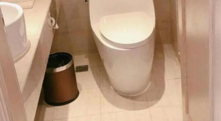 Vienna Hotel Guangxi Zhongshan Central Plaza West High-Speed Railway Station