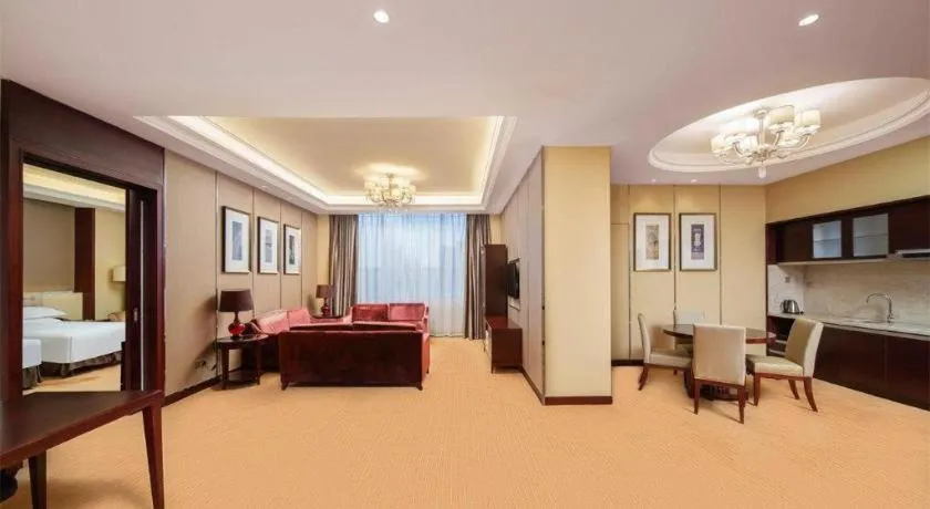 Bed in Venus Royal Hotel Shenzhen International Exhibition Center