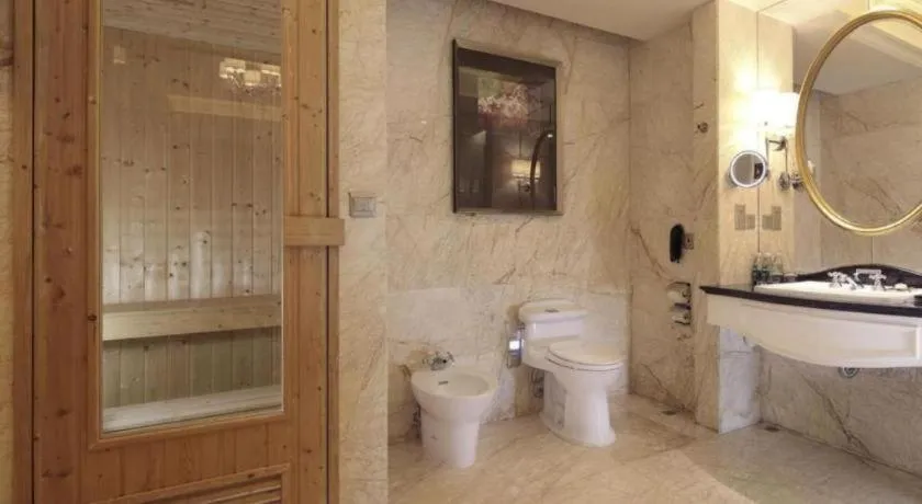 Venus Royal Hotel Shenzhen International Exhibition Center