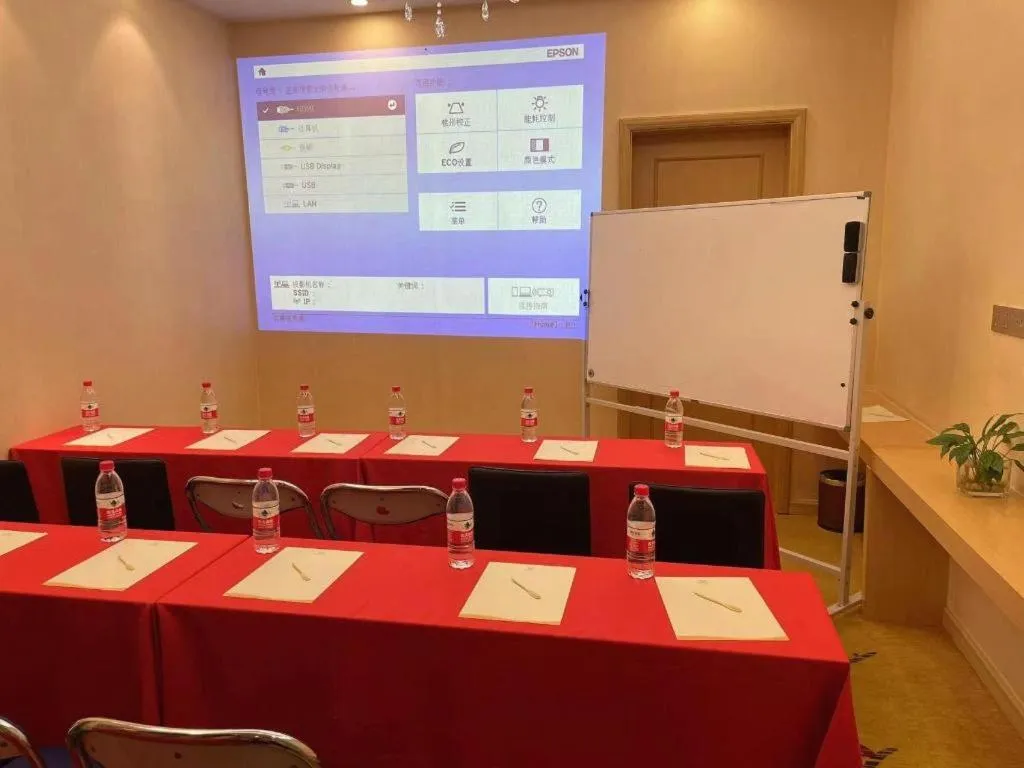 Vienna Hotel Fuzhou Changle Zhenghe Metro Station