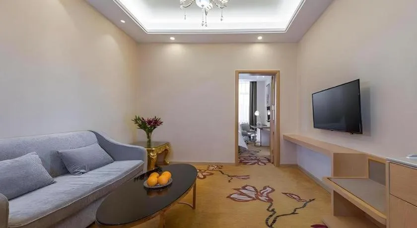 Vienna Hotel Fuzhou Changle Zhenghe Metro Station