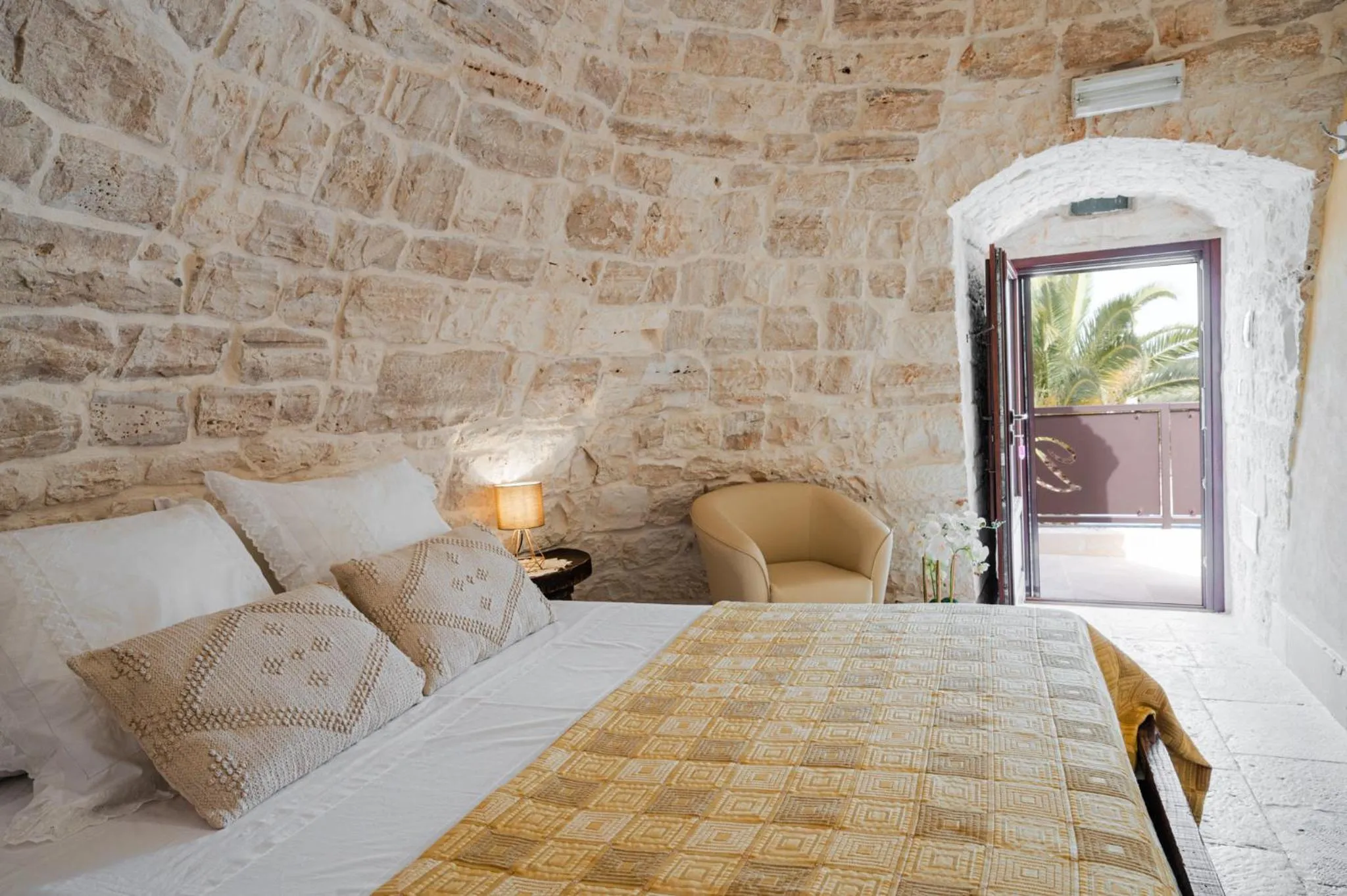 Bed in Trulli D'autore