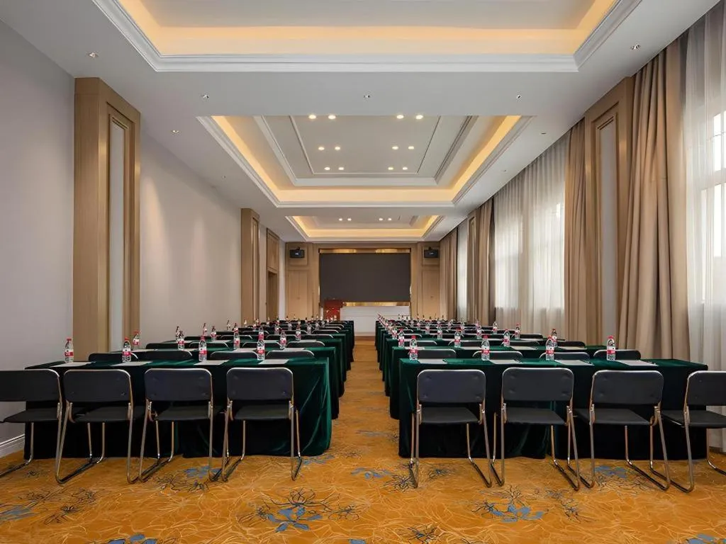 Vienna Hotel Tianjin Chentangzhuang Metro Station