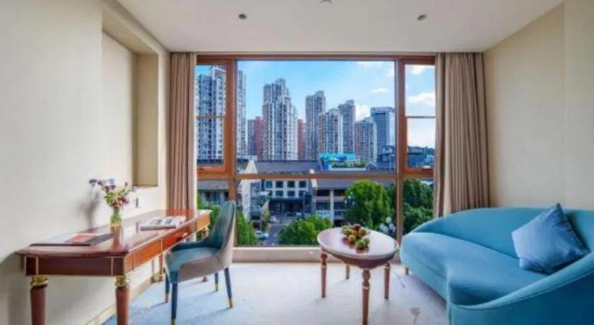 Vienna Hotel Yunnan Maitreya Huquan