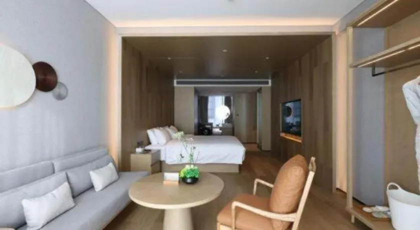 Vienna Hotel Yunnan Maitreya Huquan