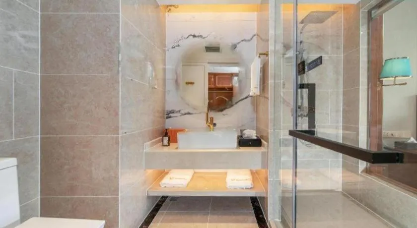 Vienna Hotel Yunnan Maitreya Huquan