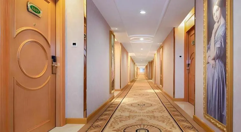 Vienna Hotel Hubei Macheng Cultural Town